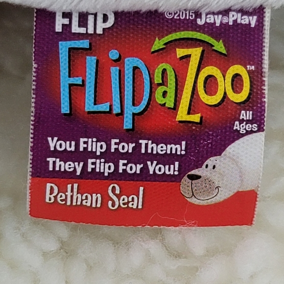 FlipaZoo Phoebe Penquin Bethan Seal 2 In 1 Plush - Picture 12 of 15